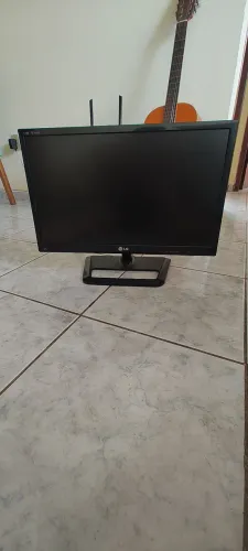 TV LG Full HD M2252