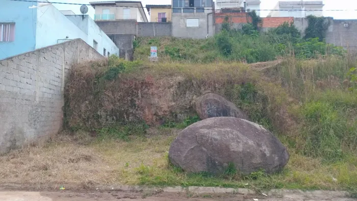 Terreno à venda em flores do Aguassai - cotia