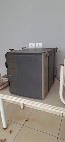 Geladeira externa para caminhão
