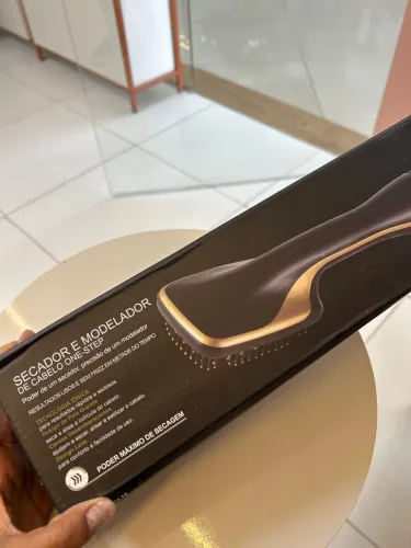 Escova secadora