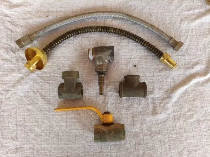 Lote hidráulico Deca 3/4" metal: registros, conexões, flexíveis