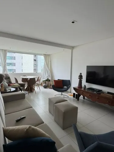 Imóvel para venda possui 135 metros quadrados com 3 quartos em Casa Forte - Recife - PE