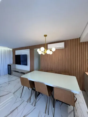 Apartamento reformado no Cordeiro