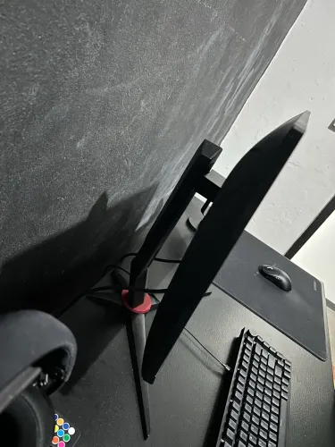 Monitor AOC
