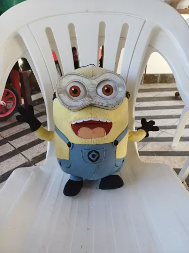 Boneco minions