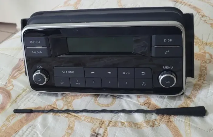 Som Rádio Multimídia Nissan Kicks 2017/2018/2019/2020 Original Cmf-r3000m-16c-b
