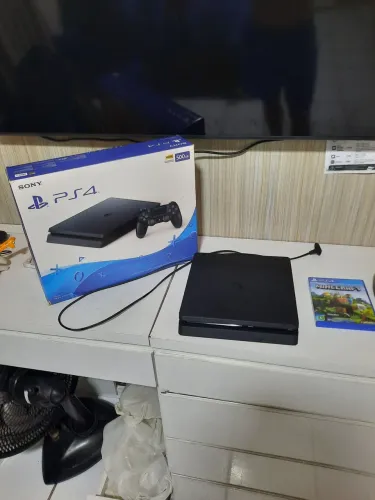 Console PS4 500 GB dois controles