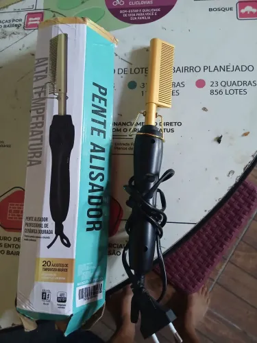 Vendo um pente alisador