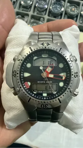 Relógio Citizen JP1060