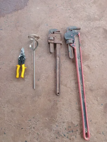 Vende se ferramentas