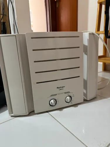 Ar-condicionado Springer Midea 9.000 BTUs 220V