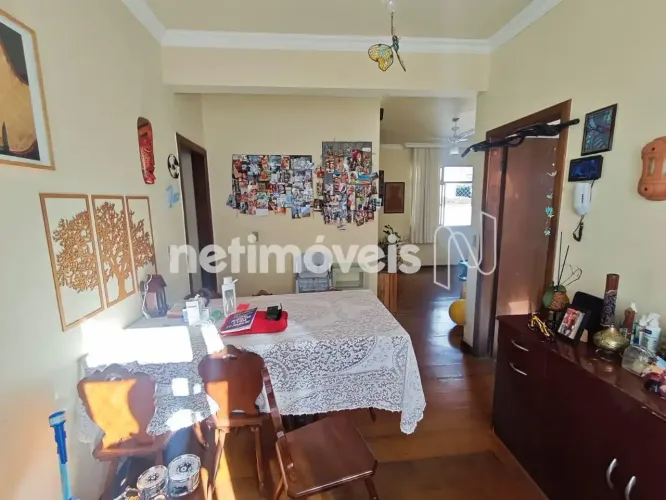APAARTAMENTO COBERTURA COM QUATRO QUARTOS E DUAS VAGAS À VENDA NO BAIRRO CRUZEIRO.