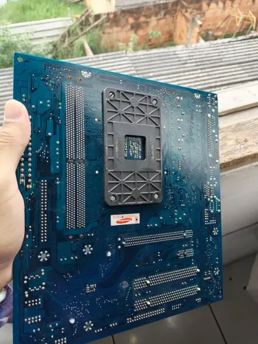 Gigabyte M61SME-S2L Retro
