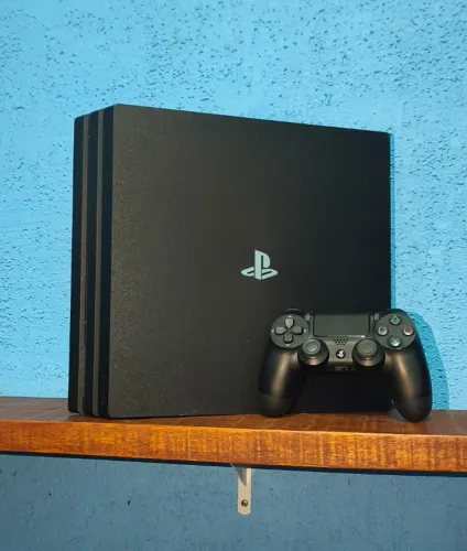 PS4 PRO 1TB + CONTROLE PARA SAIR HOJE