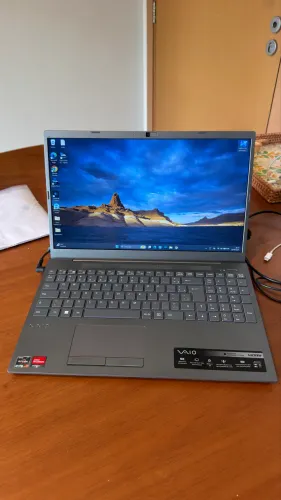 Notebook VAIO FE15 - Ryzen 7 5700U | 16GB RAM | SSD 256GB | Tela 15,6" Full HD