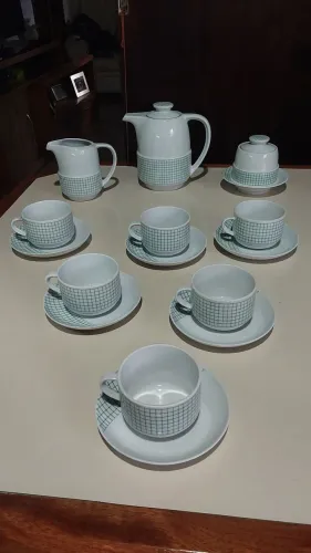 Antigo jogo de café porcelana Pozzani