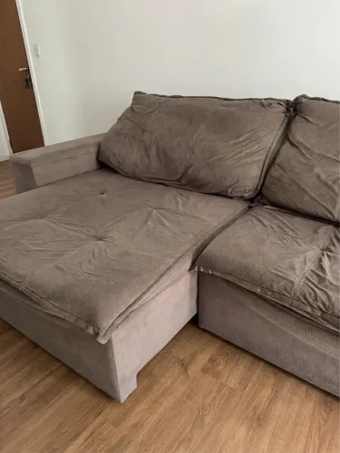 Sofá 4 lugares retrátil e reclinável