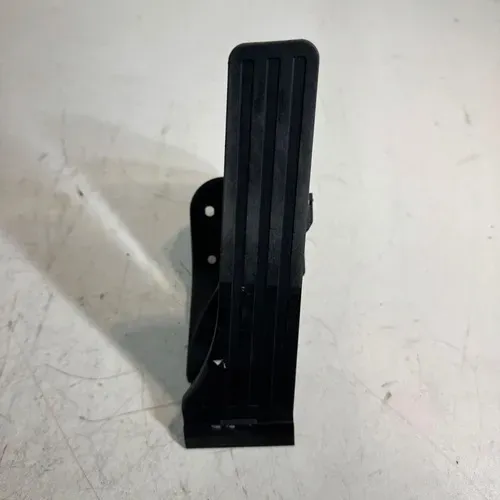 Pedal Acelerador Mercedes C180 C200 C250 2015 2016 2017