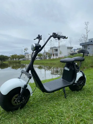Moto elétrica X7 1000w muito conservada, bateria nova 60v 20ah