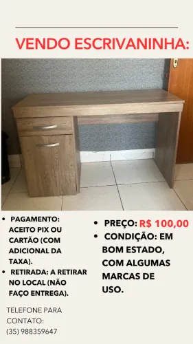 Escrivaninha usada