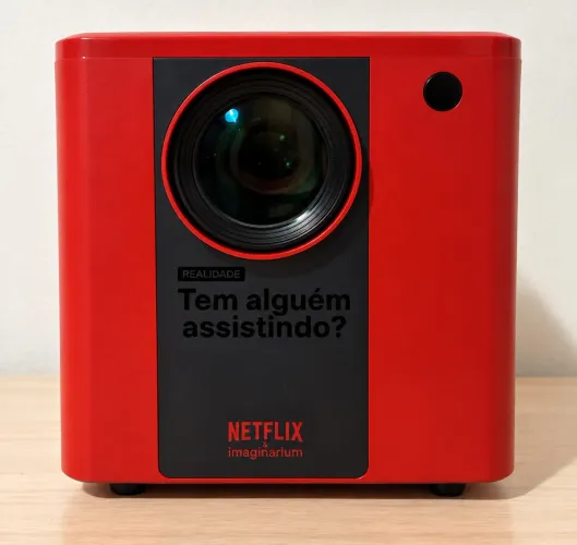 Projetor Portátil Netflix Imaginarium - Vermelho - NOVO/USADO 1 VEZ