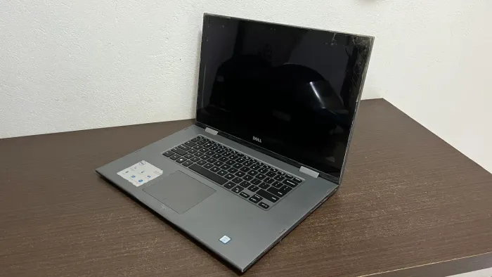 Notebook DELL Inspiron 15 - 5000 series Touchscreen