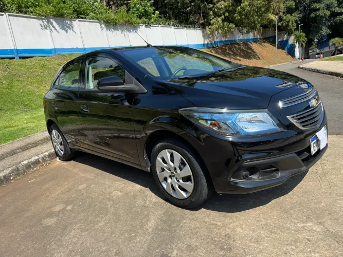 Chevrolet Onix Hatch LT 1.4 8V Flex Power Mec. 4P 2016