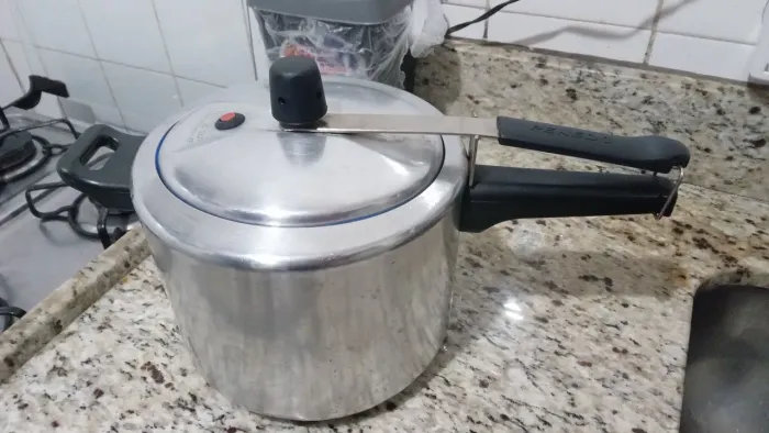 Panela de pressão 4.5 penedo