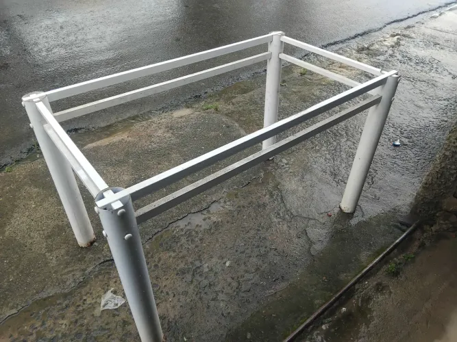 Vendo pé de mesa
