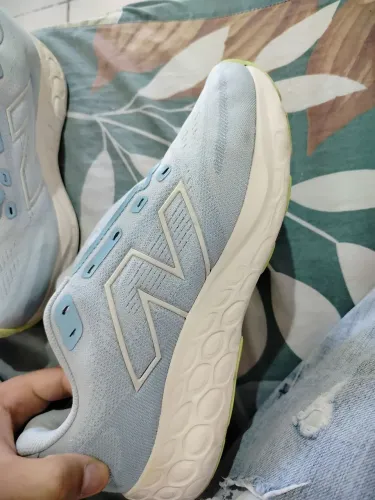 Tênis Newtenis Balance Fresh Foam 680v8 feminino