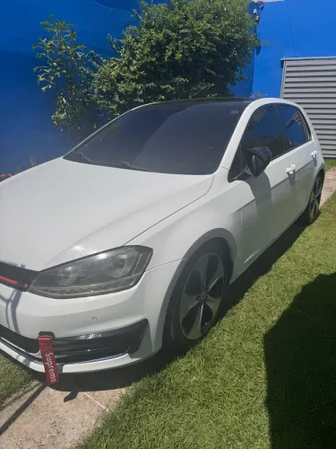 Volkswagen Golf Highline 1.4 TSI 140cv Aut. 2015