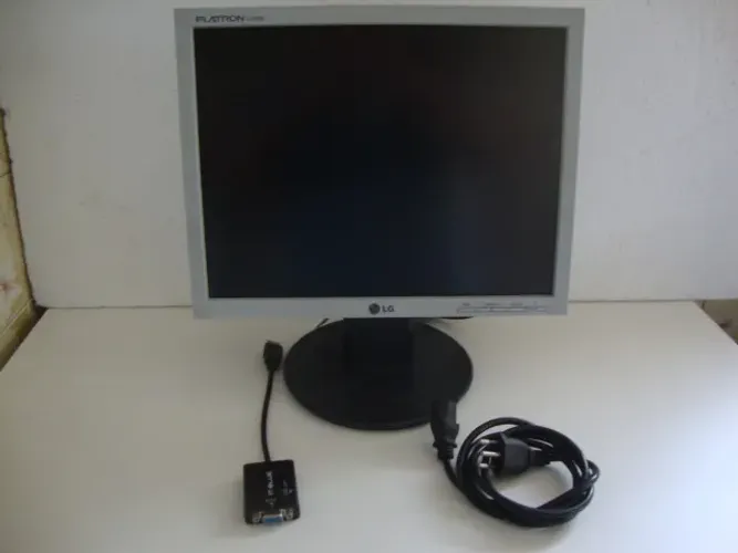 Monitor LG Flatron Modelo L-1550S .