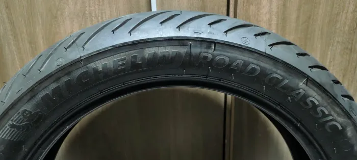 Pneu traseiro 150/70-17 Michelin classic