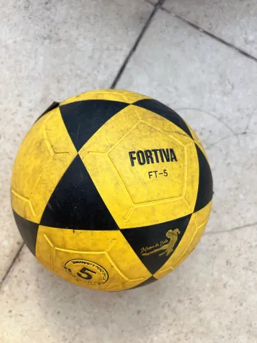 Bola de futvôlei 