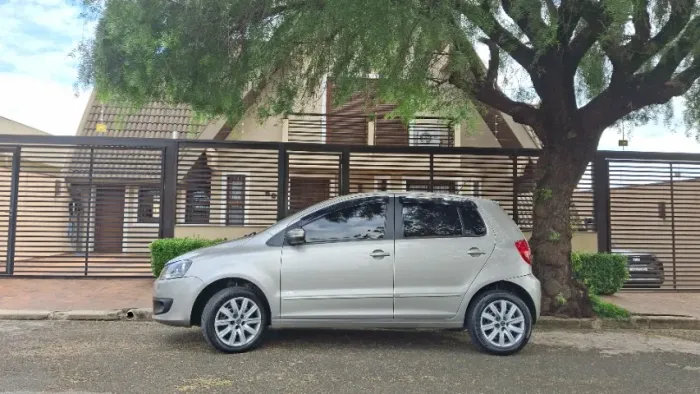 Volkswagen Fox 1.6 MI Total Flex 8V 5P 2013