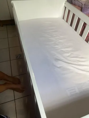 Berço semi novo,com coxão(usados apenas 5 meses)