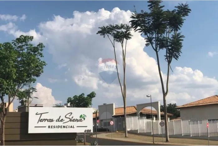 Terreno de ilha à venda com 364m², no Terras de Siena - Vila do Golfe