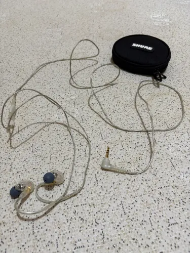 Fone auricular Shure SE 215