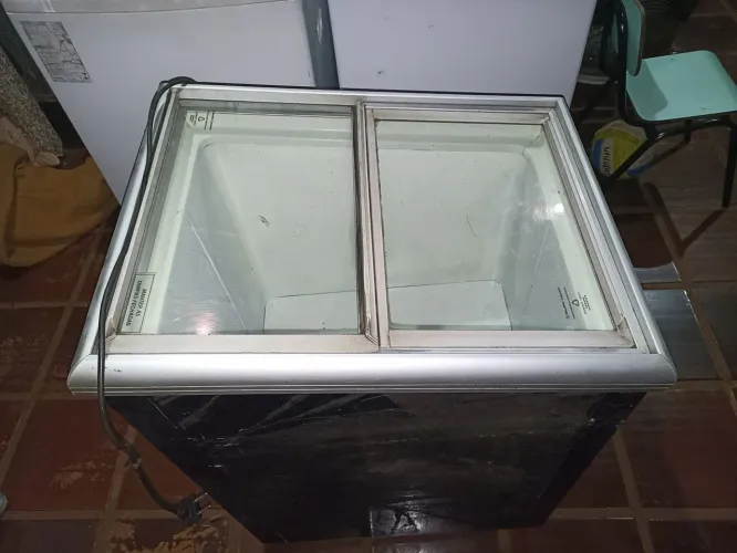 Frizzer metalfrio 100 litros 