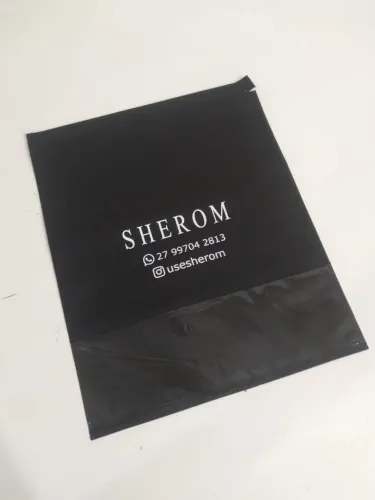 Saquinho em TNT com Cordão e Visor