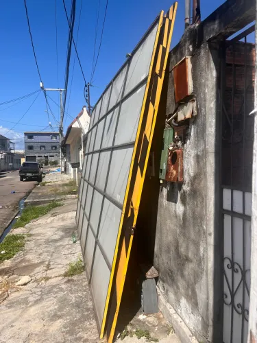 2 PLACAS ACM 5x3M - ESTRUTURA PRONTA - ÓTIMO ESTADO
