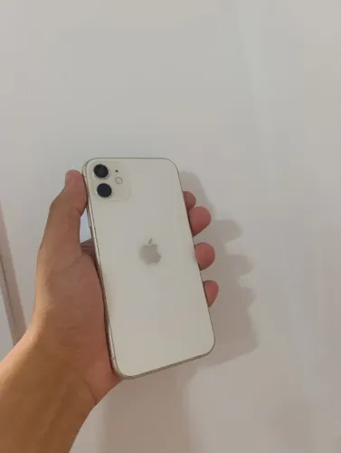 iPhone 11 -64 GB 