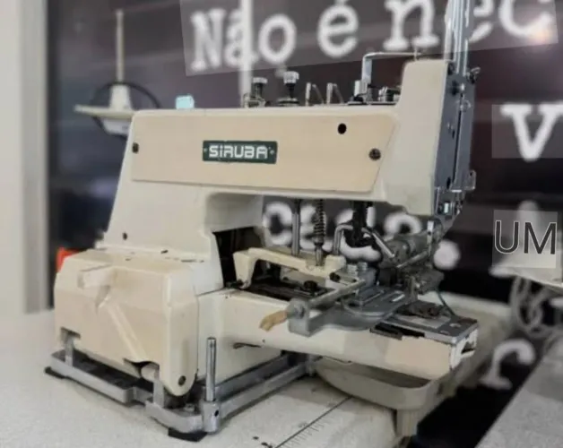 ***Máquina de pregar botão siruba, pouquíssimo usada***