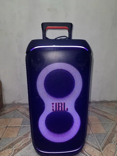 Jbl caixa de som party box 320, 240w, bem conservada e com nota.