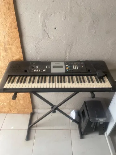 VENDO TECLADO MUSICAL YAMAHA