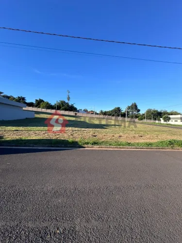 Terreno no condomínio PORTINARI II em Álvares Machado