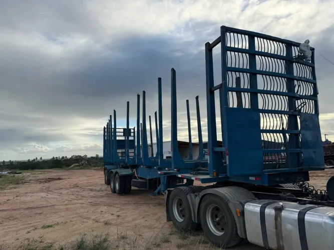Carreta Florestal Bitrem