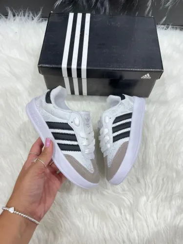 Promoção Tênis Adidas infantil 