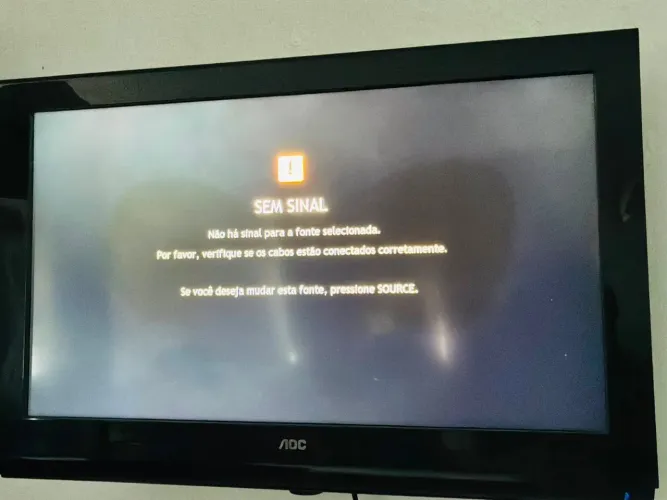 Tv AOC (leia descrição)