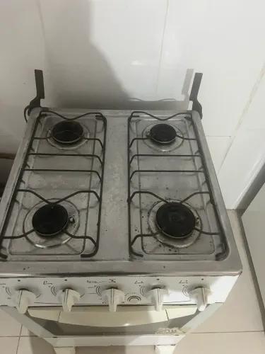 Fogão de 4 bocas